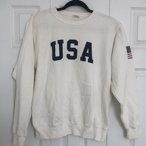 Brandy Melville USA crewneck sweatshirt